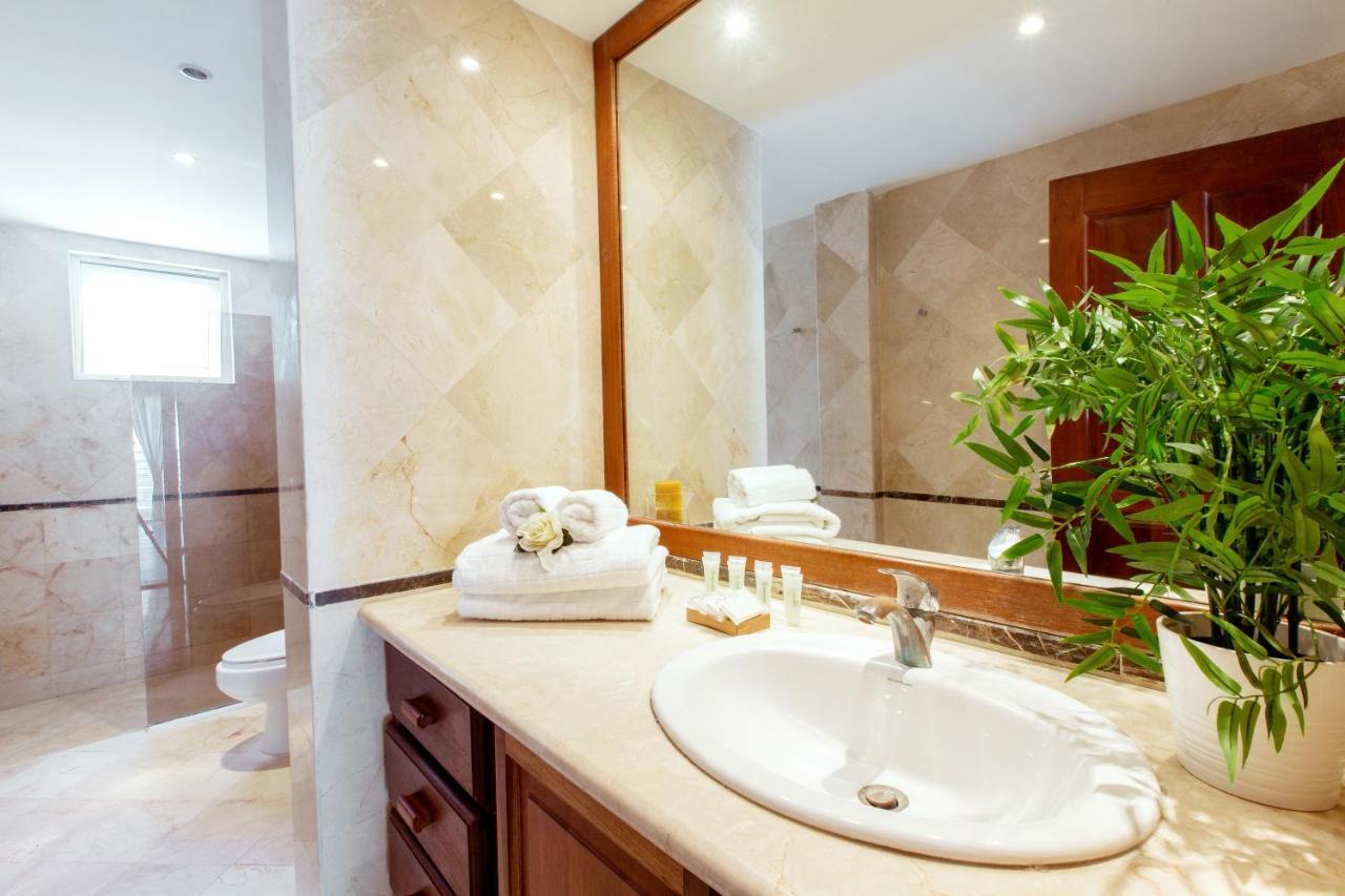 Aventura Village Los Corales Beach And Spa ปุนตากานา ภายนอก รูปภาพ