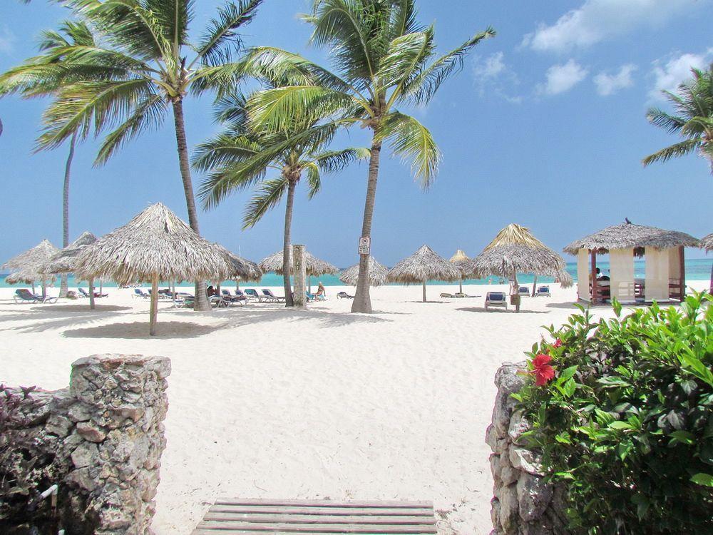 Aventura Village Los Corales Beach And Spa ปุนตากานา ภายนอก รูปภาพ